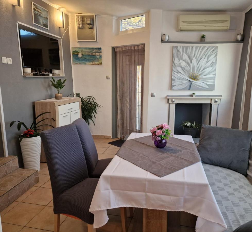 Apartment Ana Lozica With Terrace Dubrovnik Eksteriør billede